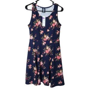 NWT Agnes & Dora Floral Sleeveless Fisher Dress| Size M